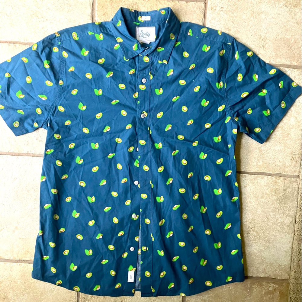 Bixby Nomad Button Down Short Sleeve Men’s Large. Blue w/ Avocado print.